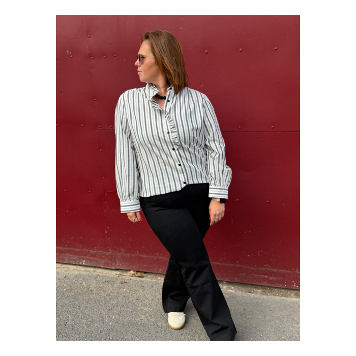 Jean flared noir à poches plaquées | Style Plus 38 à 48