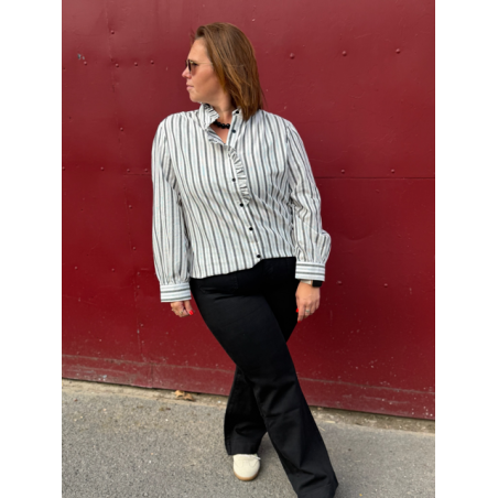 Jean flared noir à poches plaquées | Style Plus 38 à 48