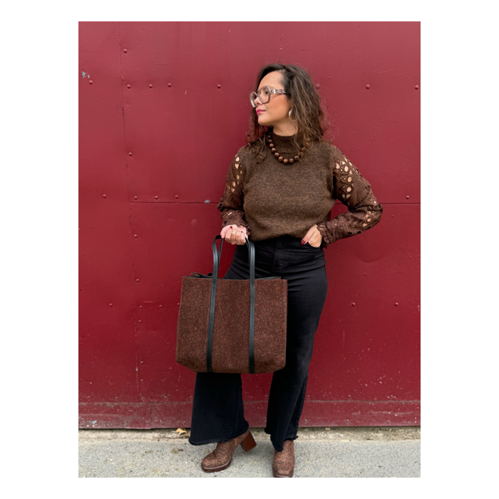 Pull marron à manches dentelle – Féminin et élégant | Melle Jeanne