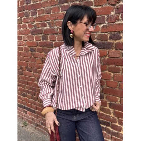 Chemise en coton rayée bordeaux et blanche col victorien – coupe large