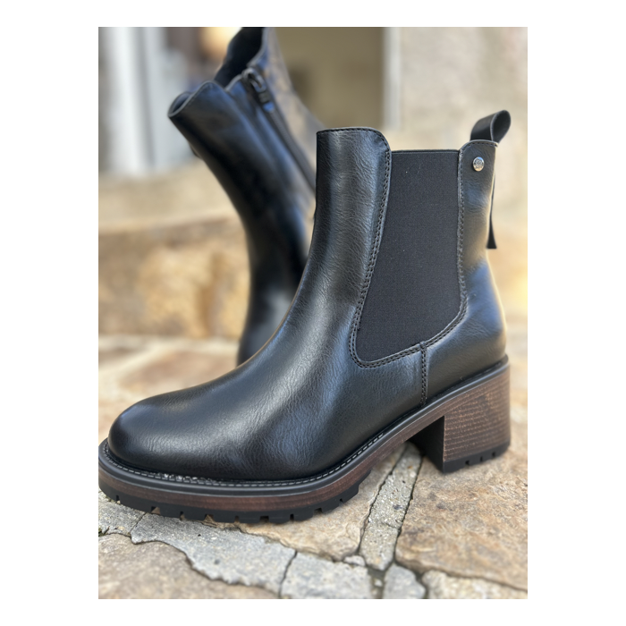 Bottines noires en cuir – semelle marron contrastante | Melle Jeanne