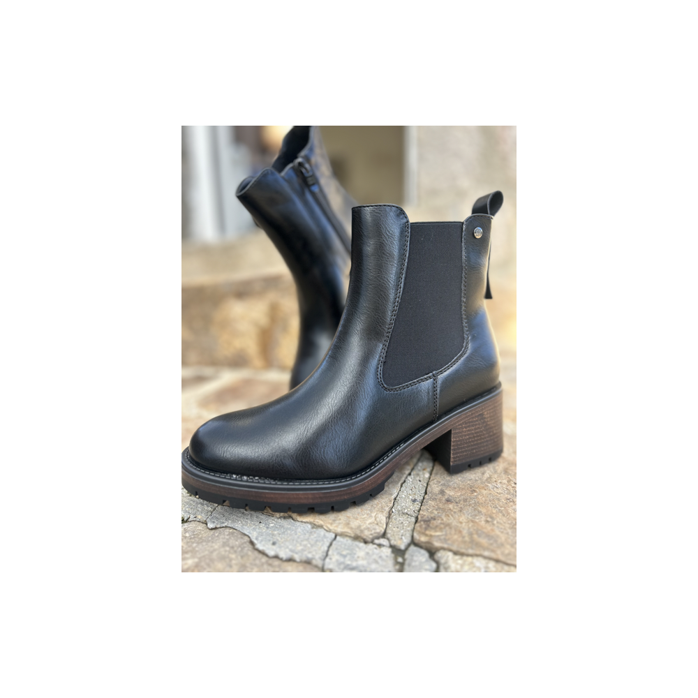 Bottines noires en cuir – semelle marron contrastante | Melle Jeanne