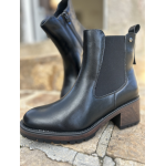 Bottines noires en cuir – semelle marron contrastante | Melle Jeanne