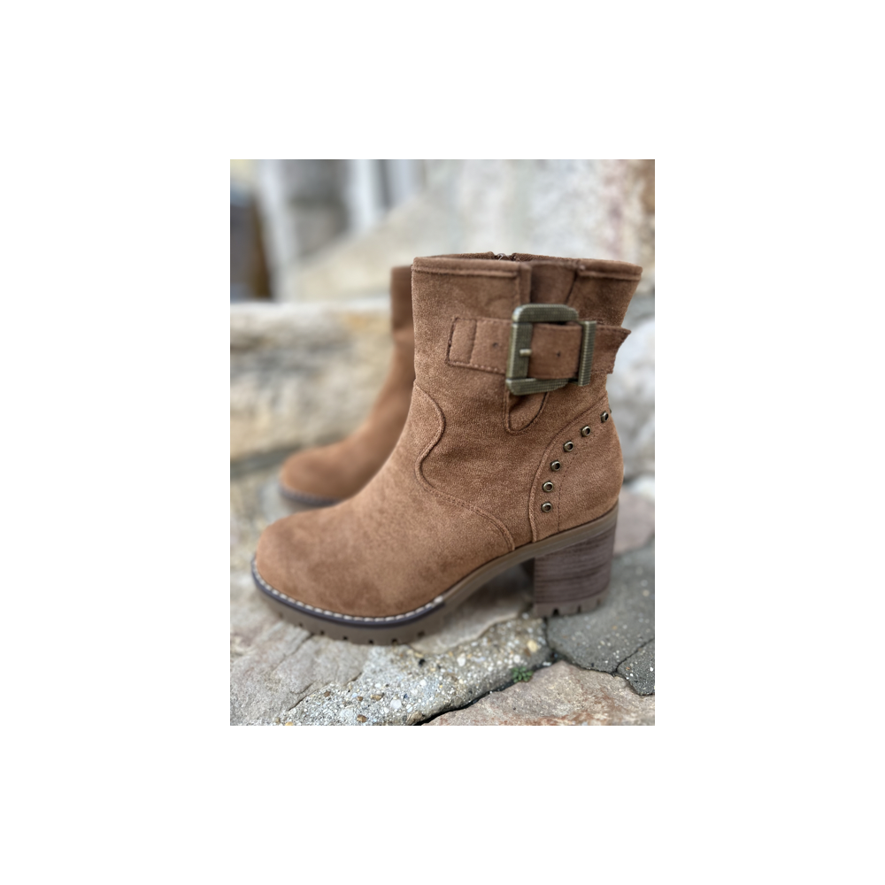 Bottines camel en daim – semelle contrastante | Melle Jeanne