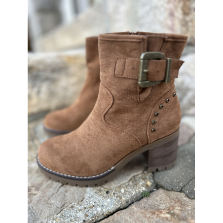 Bottines camel en daim – semelle contrastante | Melle Jeanne