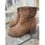 Bottines camel en daim – semelle contrastante | Melle Jeanne