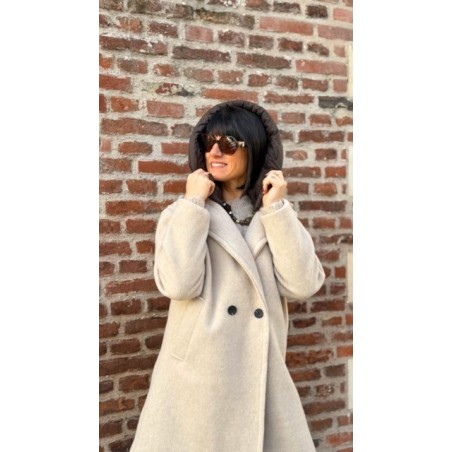 Manteau Femme Beige ou Camel – Revers Léopard & Capuche Doudoune Amovible – Taille Unique 36 à 42 – Collection Sweet November