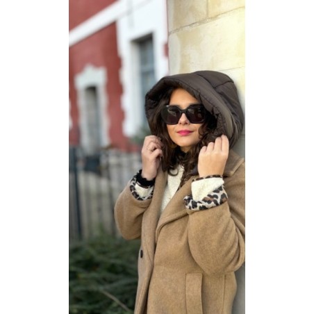 Manteau Femme Beige ou Camel – Revers Léopard & Capuche Doudoune Amovible – Taille Unique 36 à 42 – Collection Sweet November