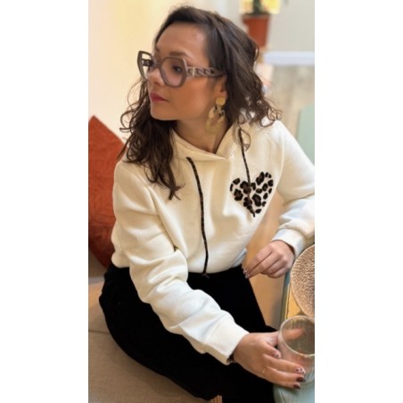 Sweat Femme à Cœur Léopard – Détails Lacets Léopard – Tailles S, M, L – Collection Sweet November
