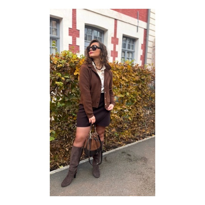 Gilet Marron Femme – Col Victorien & Poches Plaquées – S/M ou M/L – Collection Sweet November