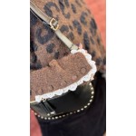 Sac Banane Femme en Cuir Noir ou Marron – Détails Cloutés & Inscription Rive Gauche – Collection Sweet November