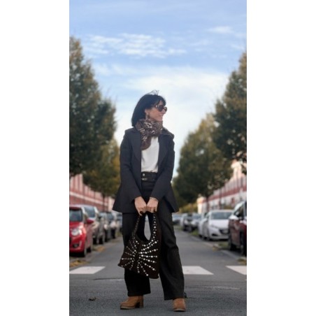 Jean Marron Femme Coupe Droite – Détails Cloutés Argentés – Du 34 au 42 | Sweet November