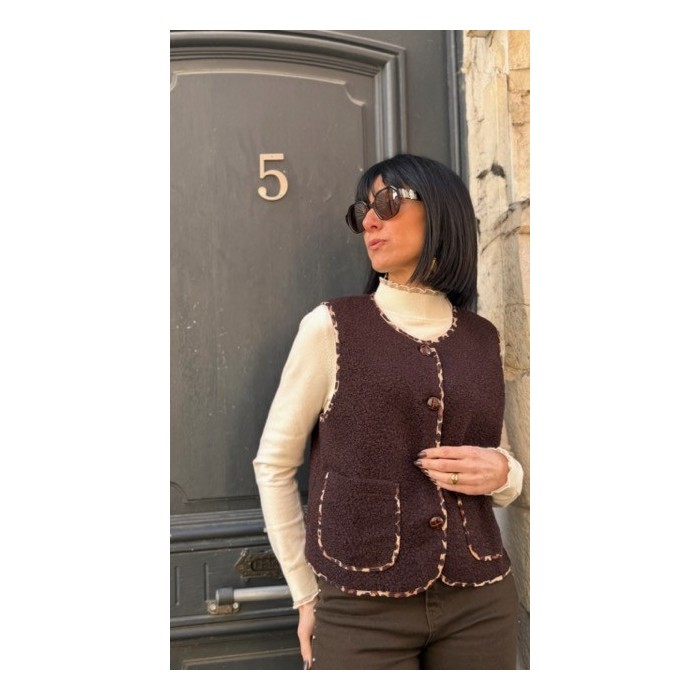Gilet Sans Manches Moumoute Marron – Bordure Léopard & Poches Plaquées – Tailles S/M ou M/L | Sweet November