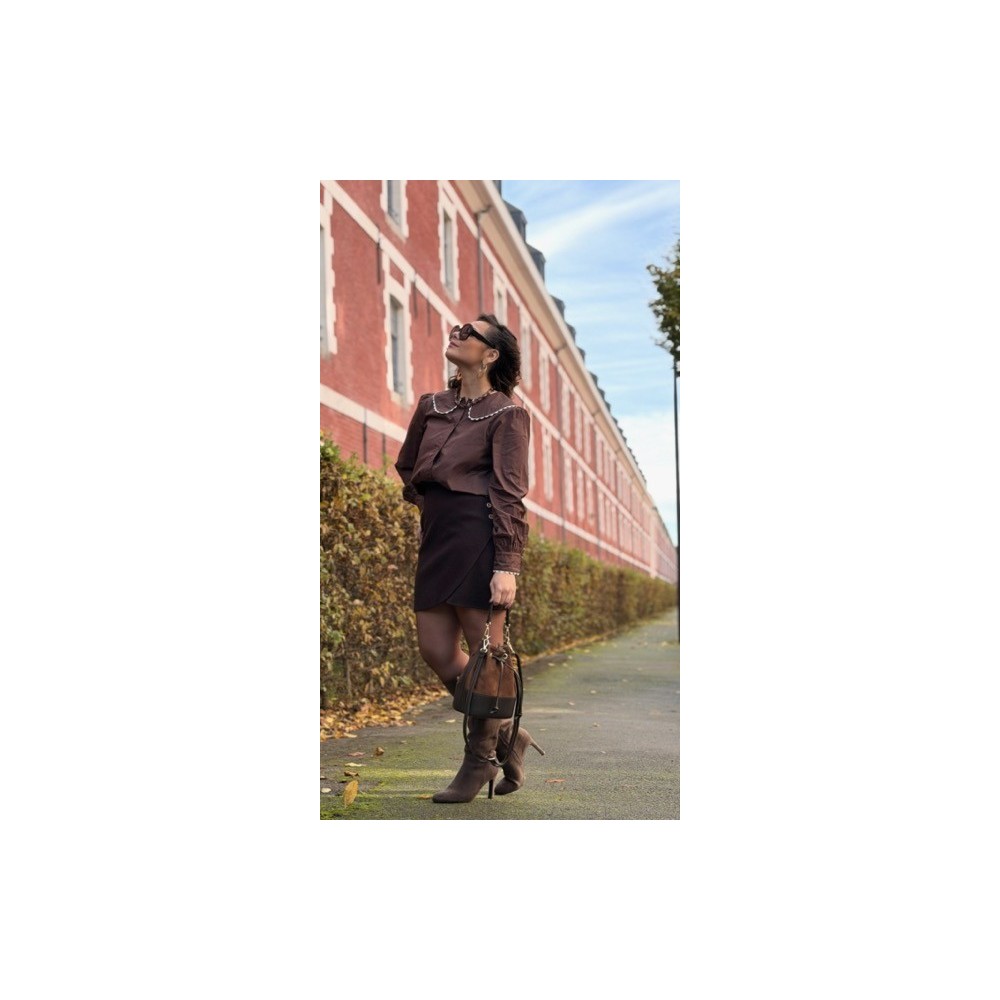 Chemise Marron Femme – Col Claudine Effet Dentelle – Tailles S/M ou M/L | Sweet November