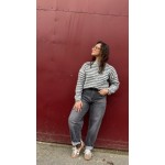 Le jean ballon gris Sweet November combine élégance et confort grâce à sa coupe ample et taille haute qui met en valeur la silho