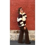 Le pull polo écru et marron – Cosy Édition STYLE PLUS est la pièce parfaite pour affronter la saison avec style et douceur. Sa m