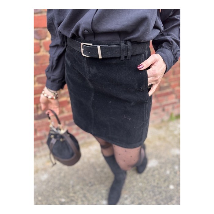 Jupe en Suédine Noire avec Ceinture – XS à L