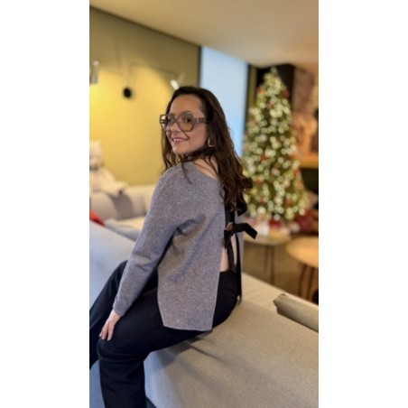 Pull ouvert dans le dos avec nœuds – Taupe, Gris ou Noir | Melle Jeanne