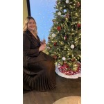 Cette robe Style Plus combine sophistication et confort grâce à son haut façon veste de tailleur et son bas fluide plissé. Le ha