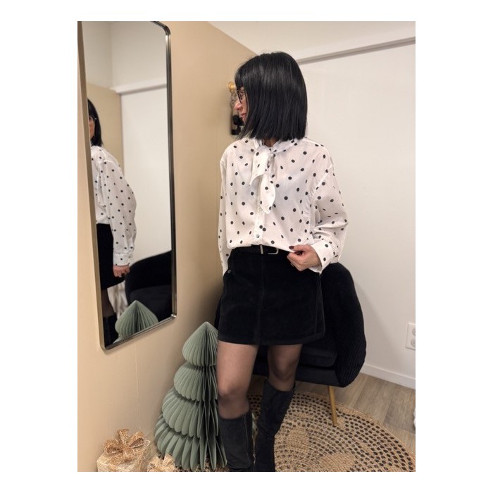 Chemise oversize blanche à pois noirs avec nœud au col – S/M M/L | Xmas Chic