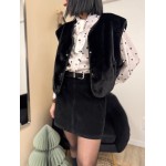 Gilet en fausse fourrure noire – S/M M/L | Xmas Chic
