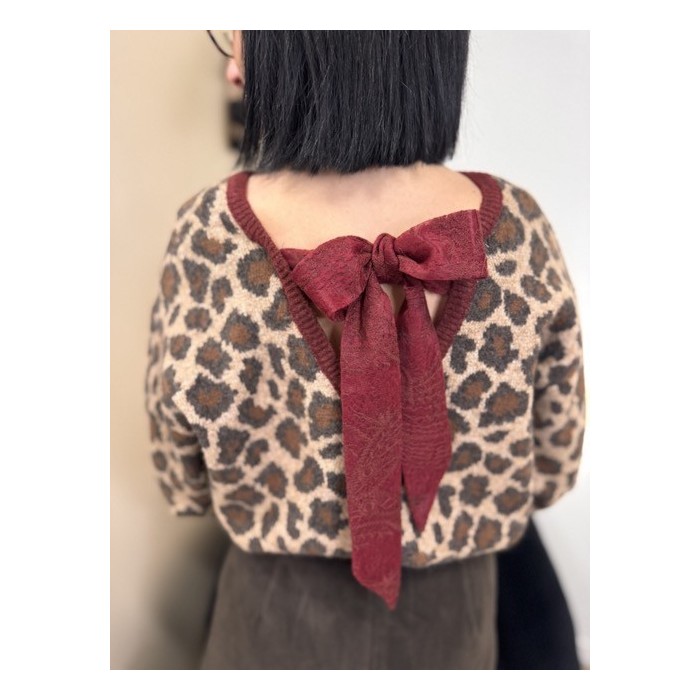 Pull léopard avec col bordeaux et nœud dentelle – Femme | Boutique Melle Jeanne