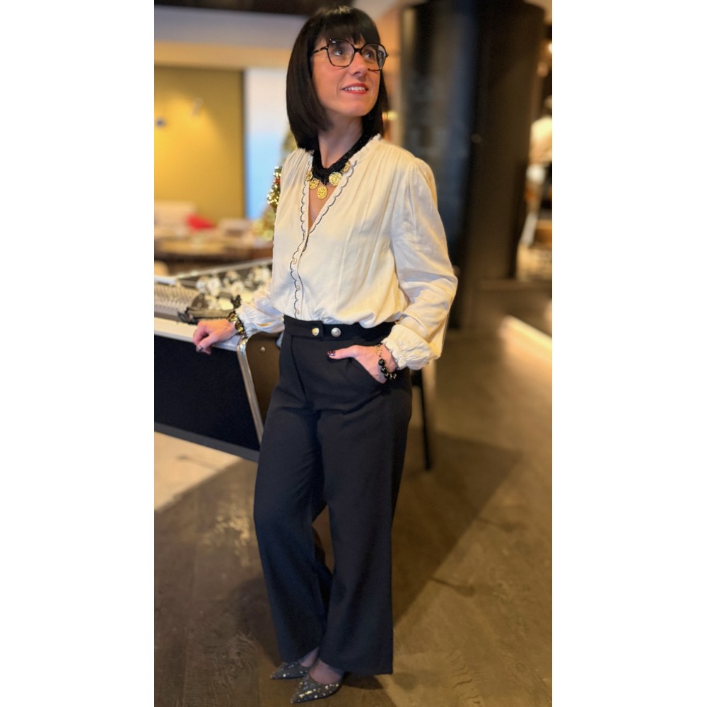 Collier multiple fils noir avec pastilles dorées – Bijou chic femme | Boutique Melle Jeanne