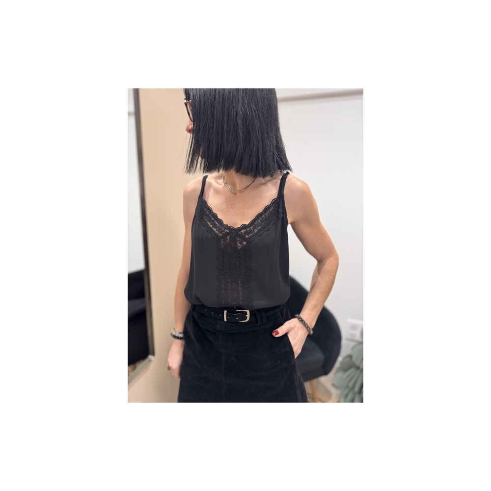 Caraco Noir Dentelle – Bretelles Réglables | Élégance Féminine