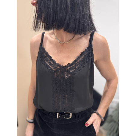 Caraco Noir Dentelle – Bretelles Réglables | Élégance Féminine