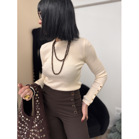 Pull Côtelé Noir ou Blanc – Boutons Dorés aux Manches | Chic Intemporel