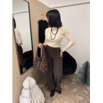 Pull Côtelé Noir ou Blanc – Boutons Dorés aux Manches | Chic Intemporel