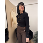 Pull Côtelé Noir ou Blanc – Boutons Dorés aux Manches | Chic Intemporel