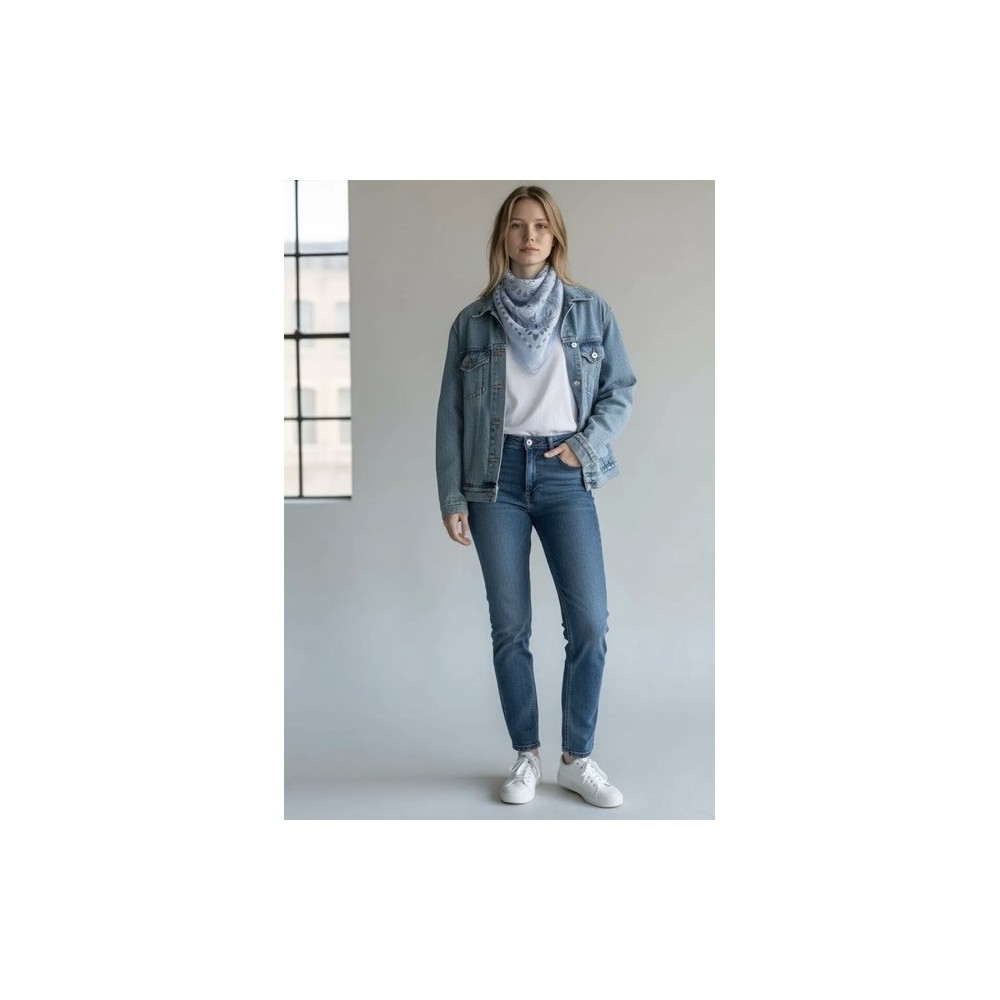 Écharpe bleue ciel motif bandana argent & blanc – Chapitre Bleu