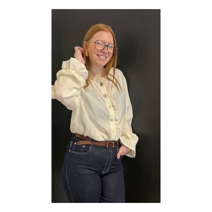 Chemise écru avec volants en dentelle et boutons diamant – Femme | Boutique Melle Jeanne