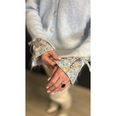 Gilet bleu avec détails fleuris – Femme | Boutique Melle Jeanne