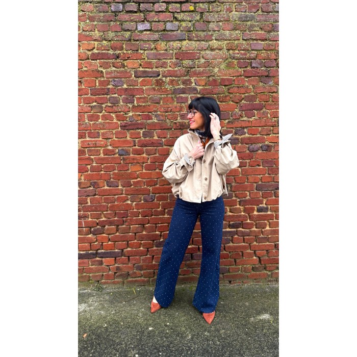 Blouson court beige resserré à la taille – Femme | Boutique Melle Jeanne