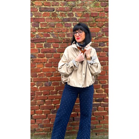 Blouson court beige resserré à la taille – Femme | Boutique Melle Jeanne