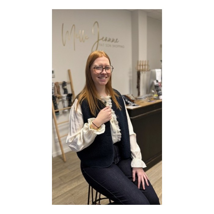 Gilet sans manches moumoute bleu marine ou bleu clair – Chapitre Bleu