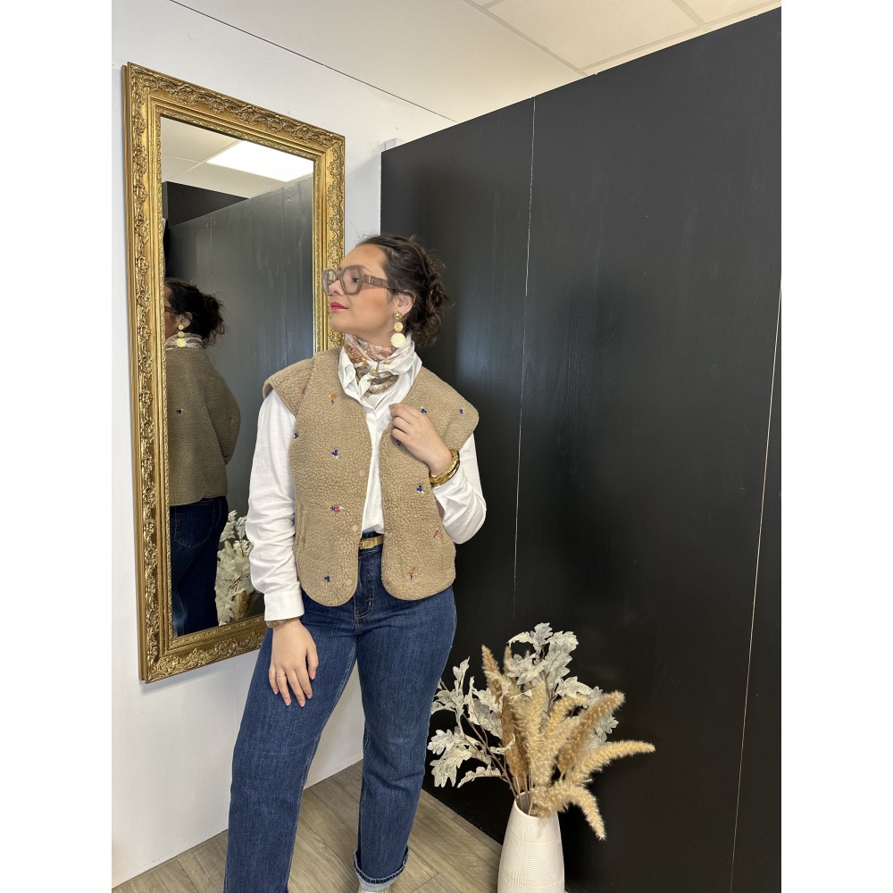 Gilet moumoute sans manches brodé écru ou beige | Melle Jeanne