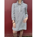 Robe courte droite blanche et bleue col volanté | Melle Jeanne