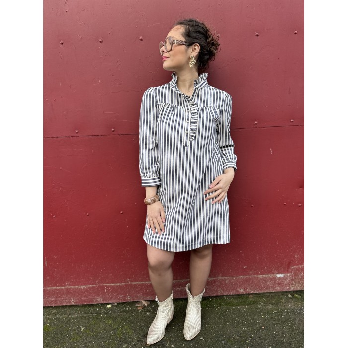 Robe courte droite blanche et bleue col volanté | Melle Jeanne