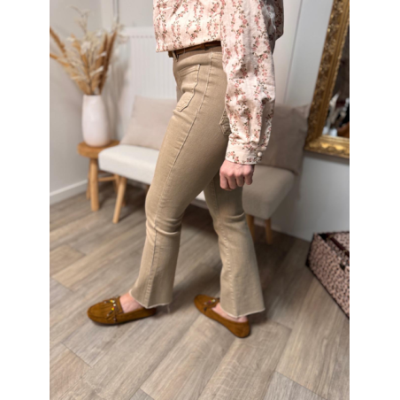 Jean beige/jaune/brut femme à poches devant – Tendance | Melle Jeanne