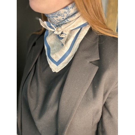 Foulard turquoise et beige femme – Accessoire chic | Melle Jeanne