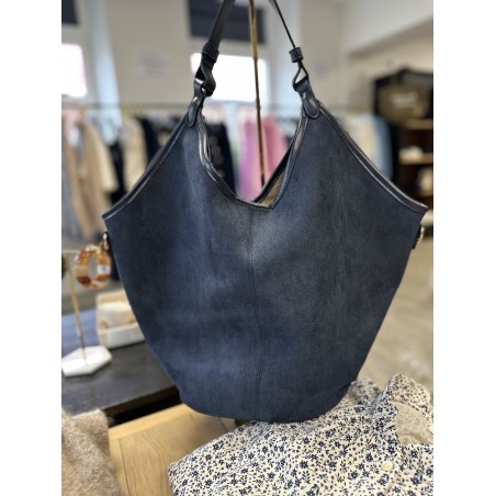 Sac en daim forme seau avec bandoulière – Sac femme chic & tendance
