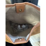 Sac en daim forme seau avec bandoulière – Sac femme chic & tendance