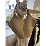 Sac en daim forme seau avec bandoulière – Sac femme chic & tendance