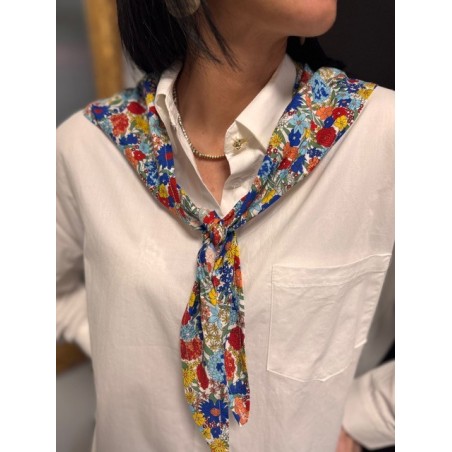 Chemise blanche oversize avec foulard fleuri | Melle Jeanne