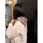 Chemise blanche oversize avec foulard fleuri | Melle Jeanne