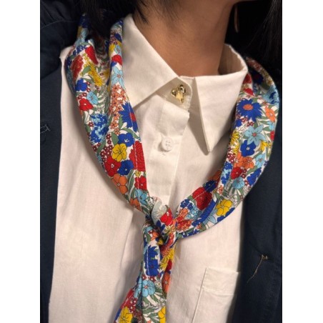 Chemise blanche oversize avec foulard fleuri | Melle Jeanne