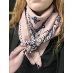 Écharpe douce 100% polyester rose, bleu ou blanc | Accessoire cocooning